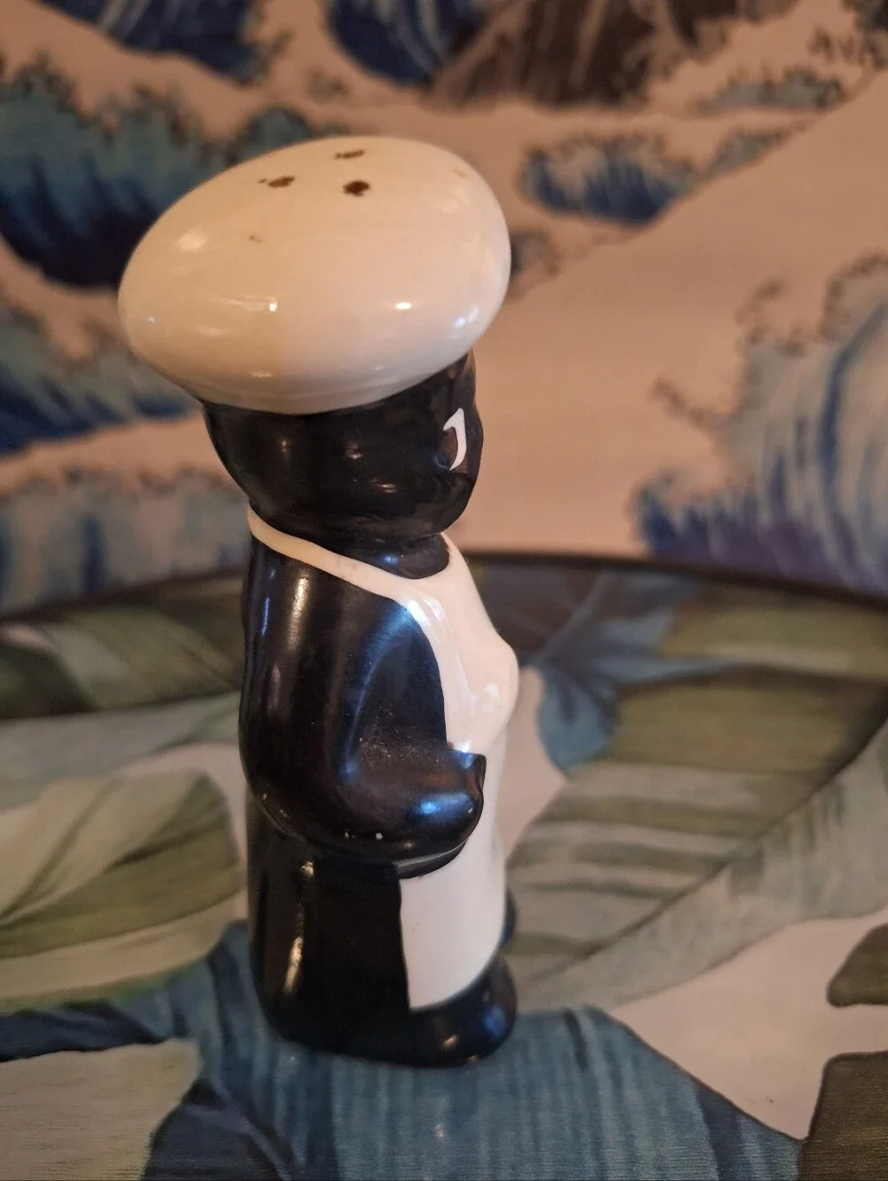 Vintage Cook Black Americana Single Shaker